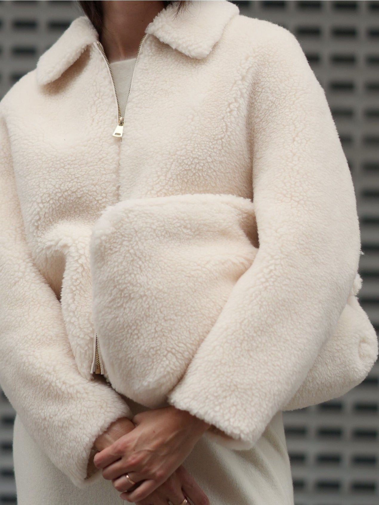 Teddy wool clutch