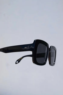 Elisa Johnson Maya - Gloss Black / Black Lens