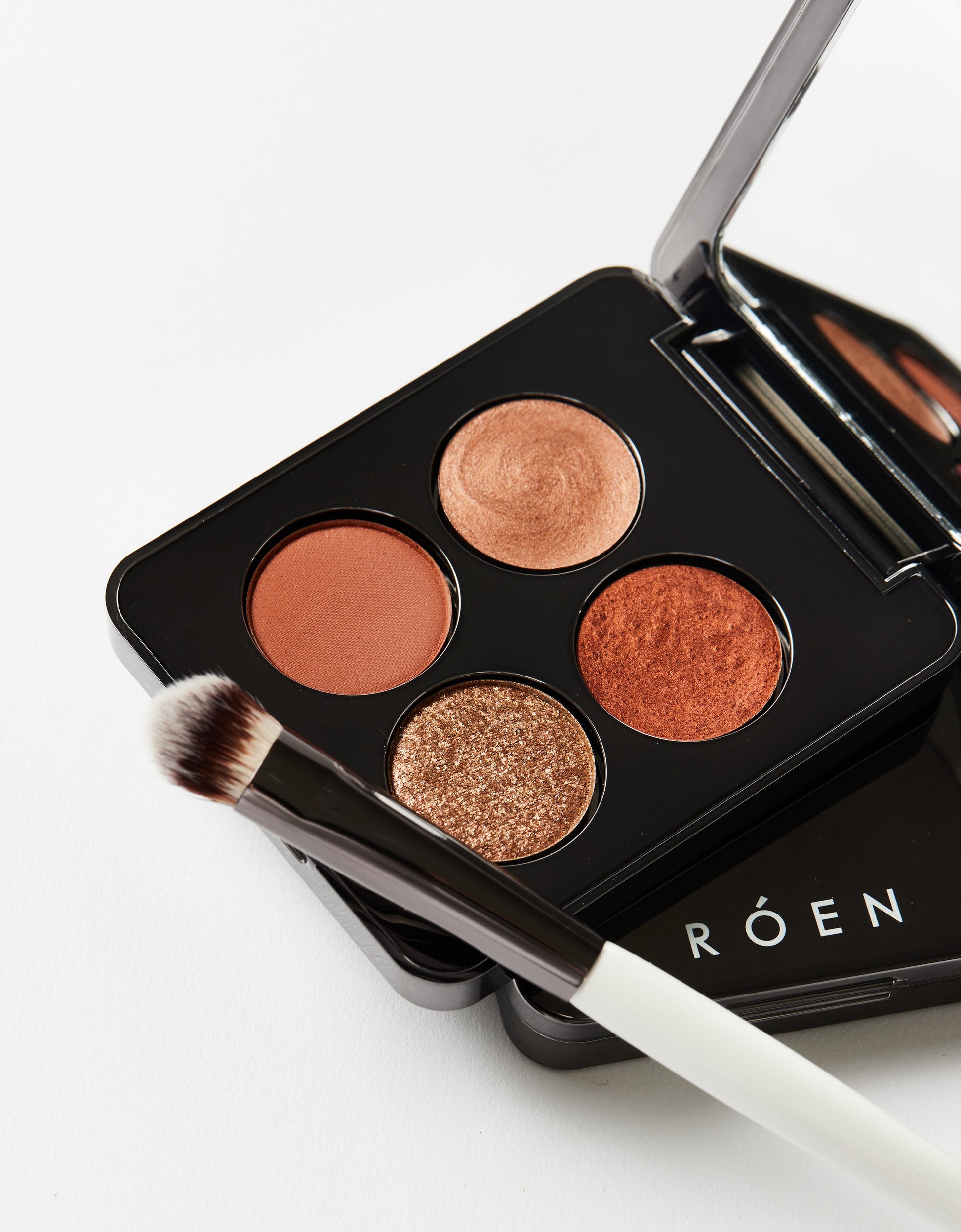 RÓEN - Eyes On Me Eye Shadow Palette