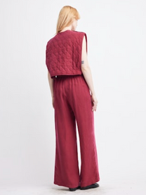 Rey Quilted Vest- Cranberry