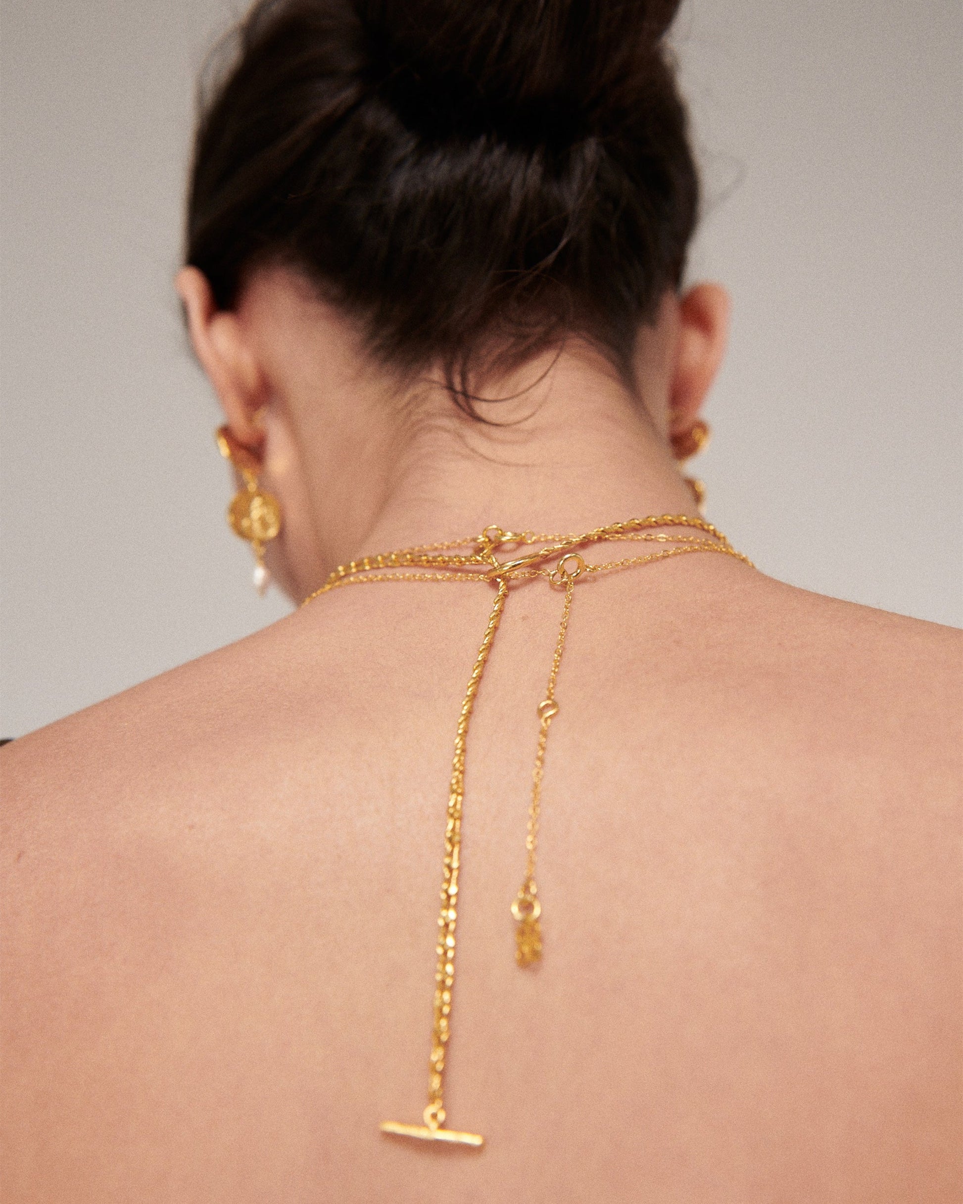 Thea Snake Chain Necklace with T-Bar - S/M