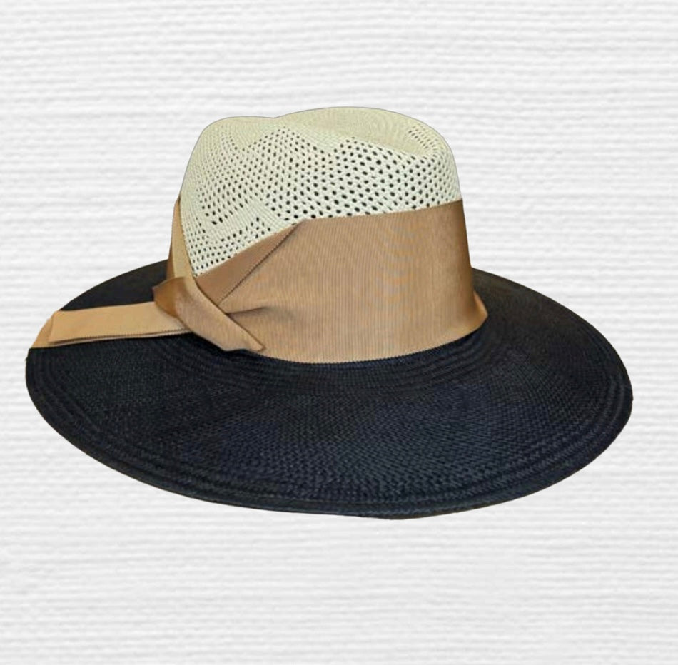 Island Gardenia- Tuxedo/Honey