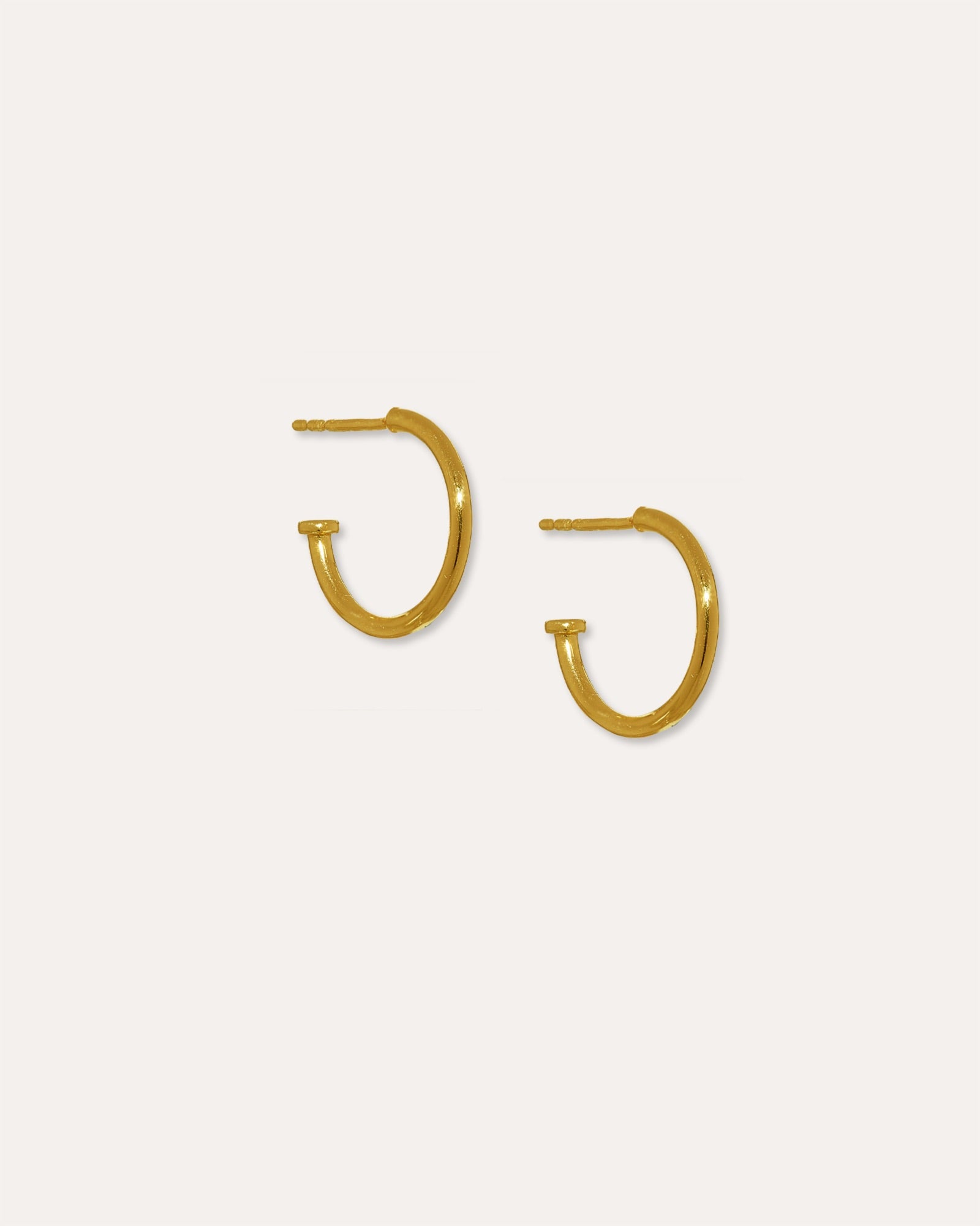 Essential Small Hoop Earrings