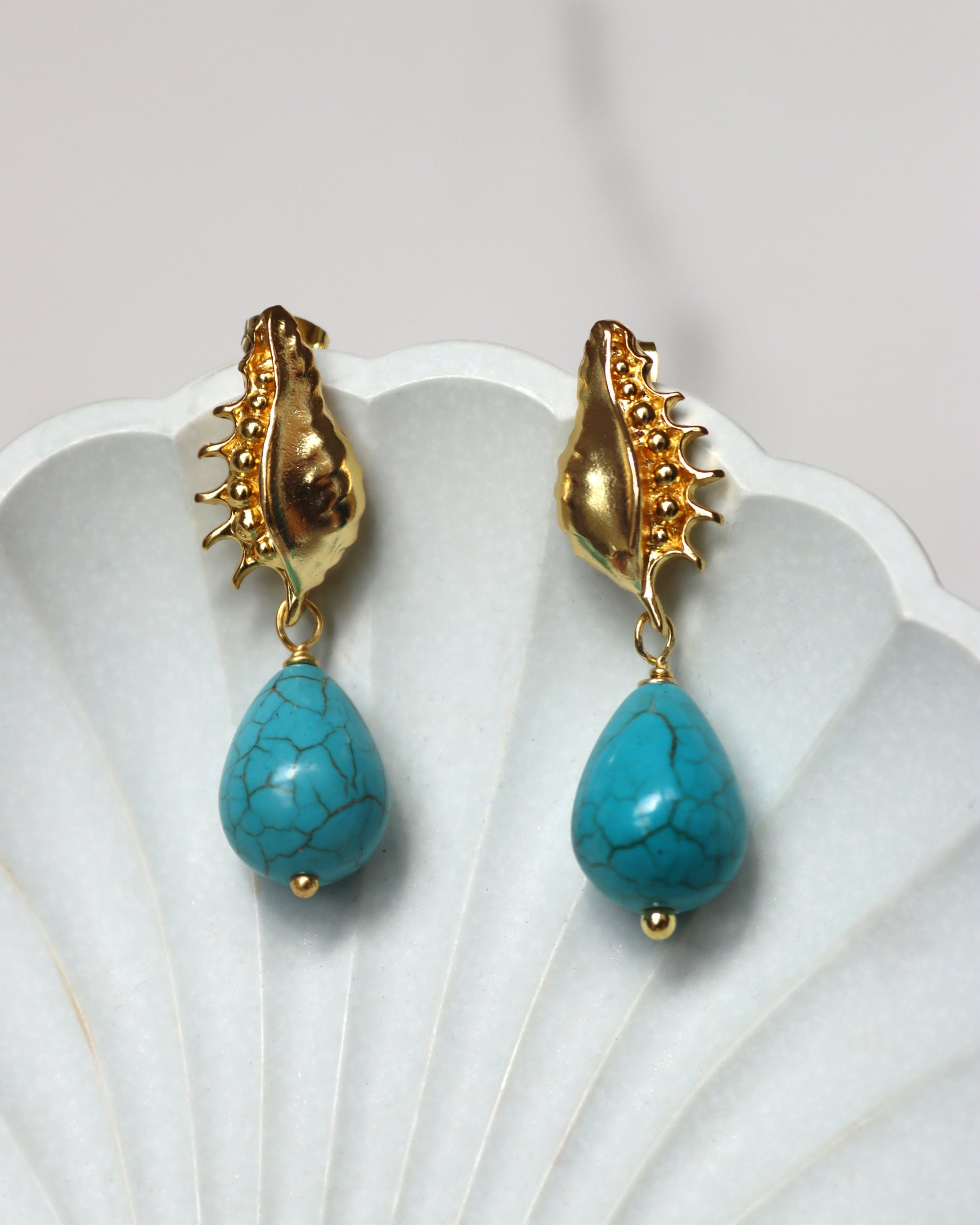 Kai Seashell Turquoise Drop Stud Earrings