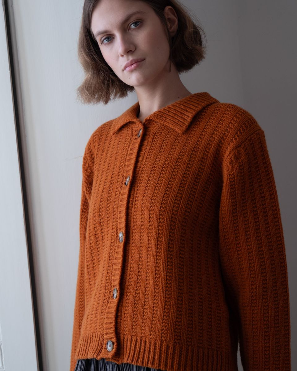 BONNIE POLO HAND KNIT WOOL CARDIGAN - OXIDE