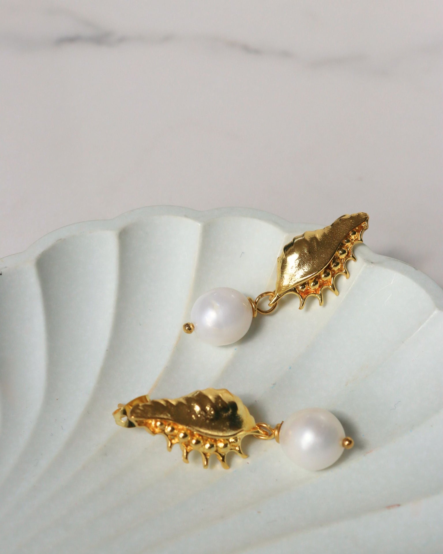 Kai Seashell Pearl Drop Stud Earrings