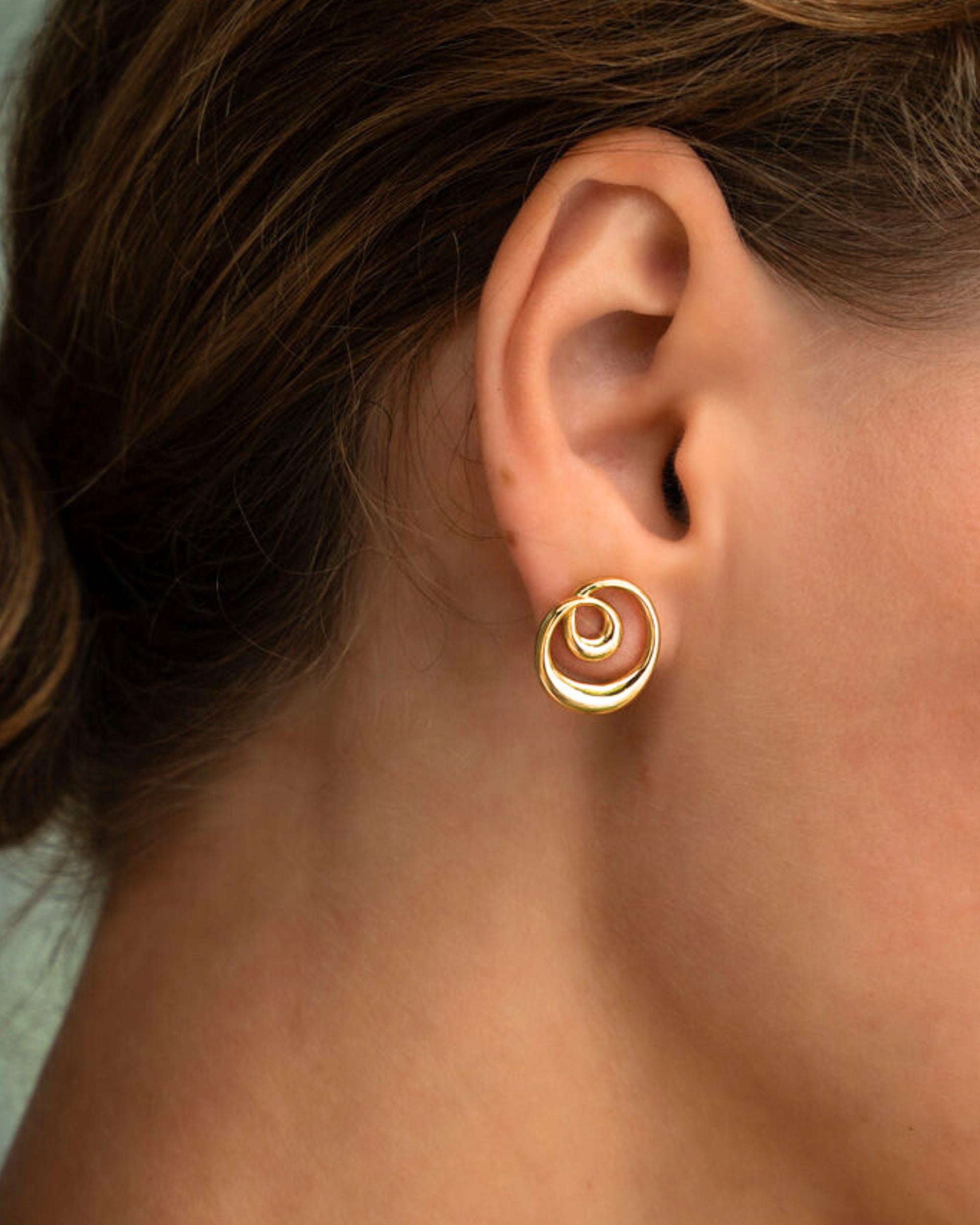 Dalia Twist Gold Stud Earrings