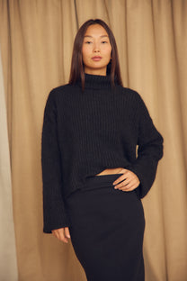 Cossac Alpaca Wool Turtleneck in Black