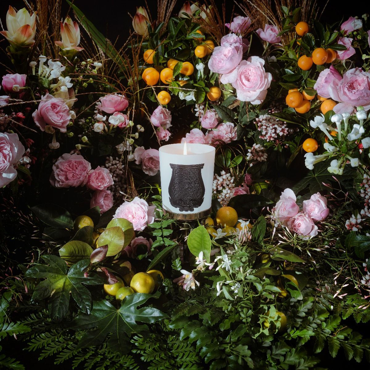 Trudon Premium Scented Classic Candle- ROSE POIVRÉE
