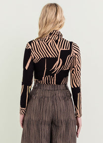 Raya Top- Black Capitan