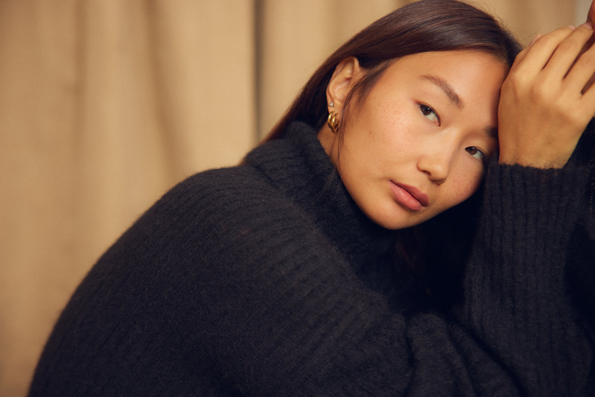 Cossac Alpaca Wool Turtleneck in Black