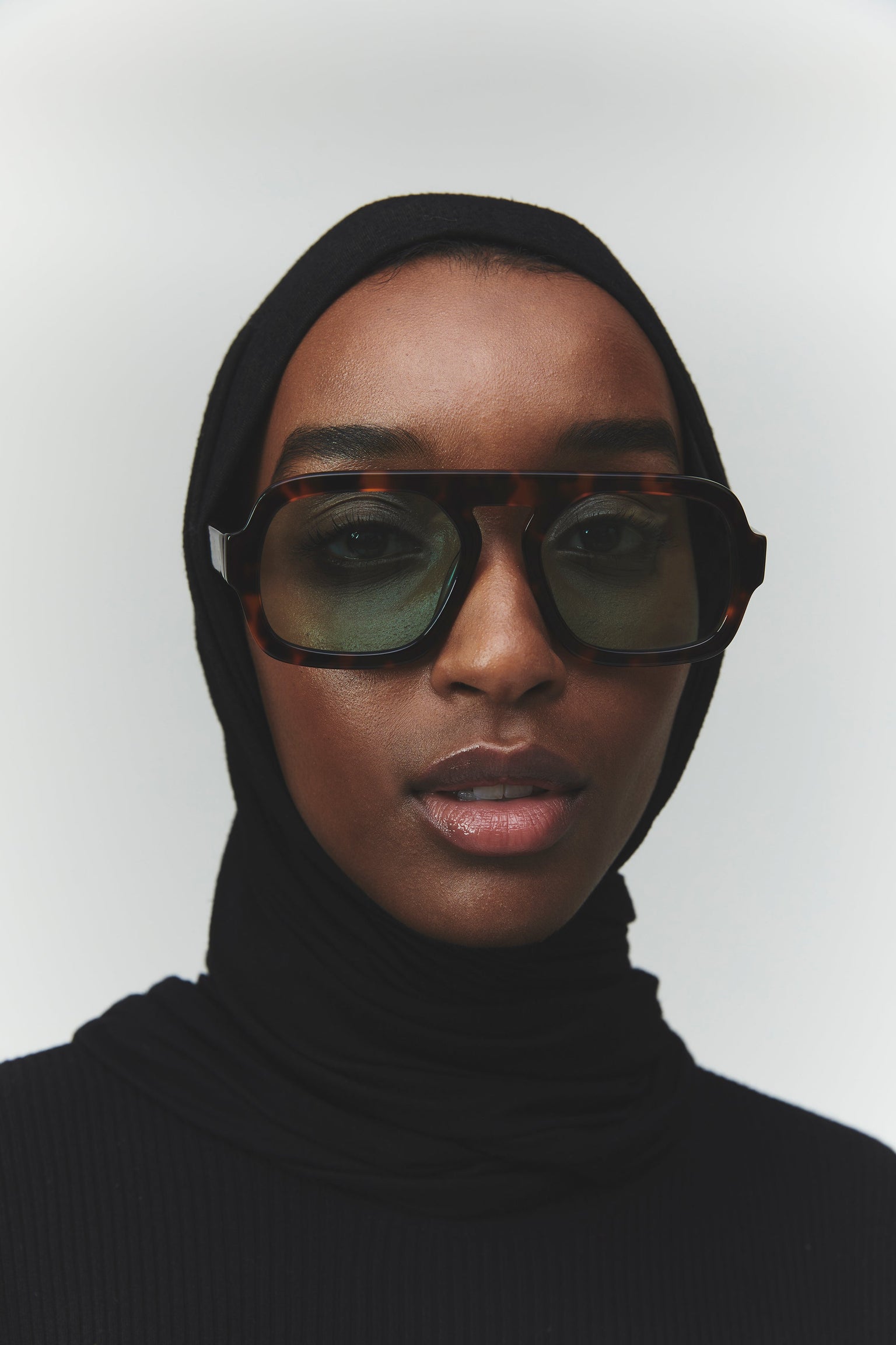 Elisa Johnson Jane - Brown Tortoise
