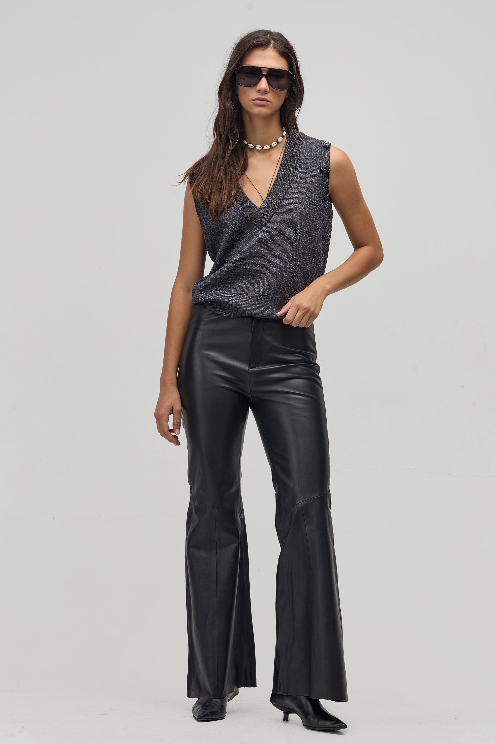 Preppy knitted Vest- Graphite