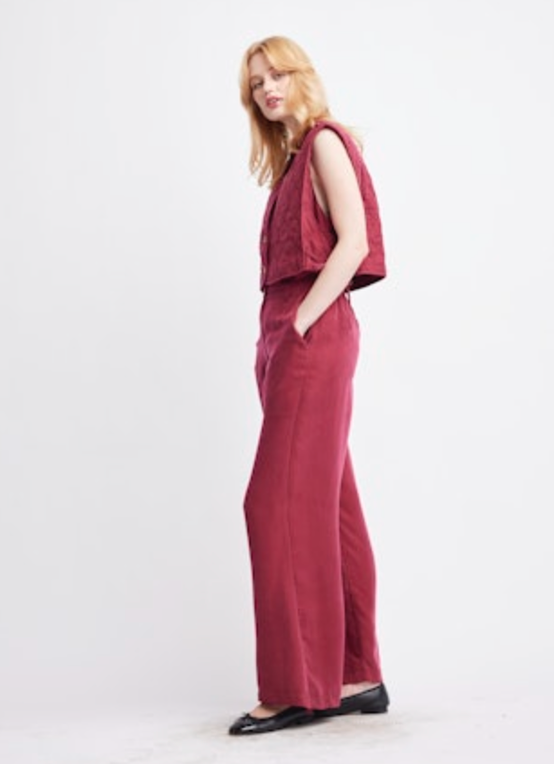 Rey Quilted Vest- Cranberry