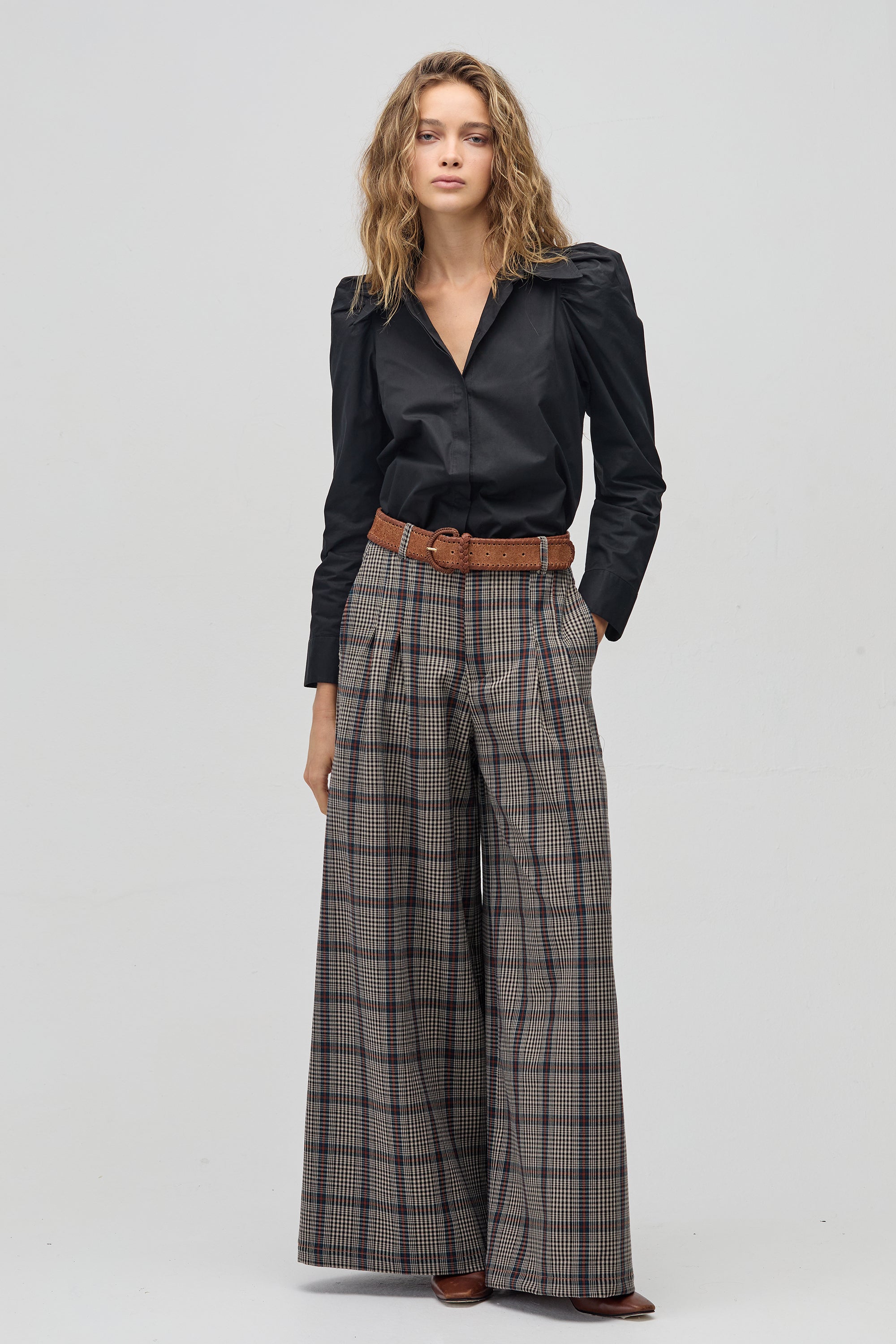 Lola Poplin Shirt - Black